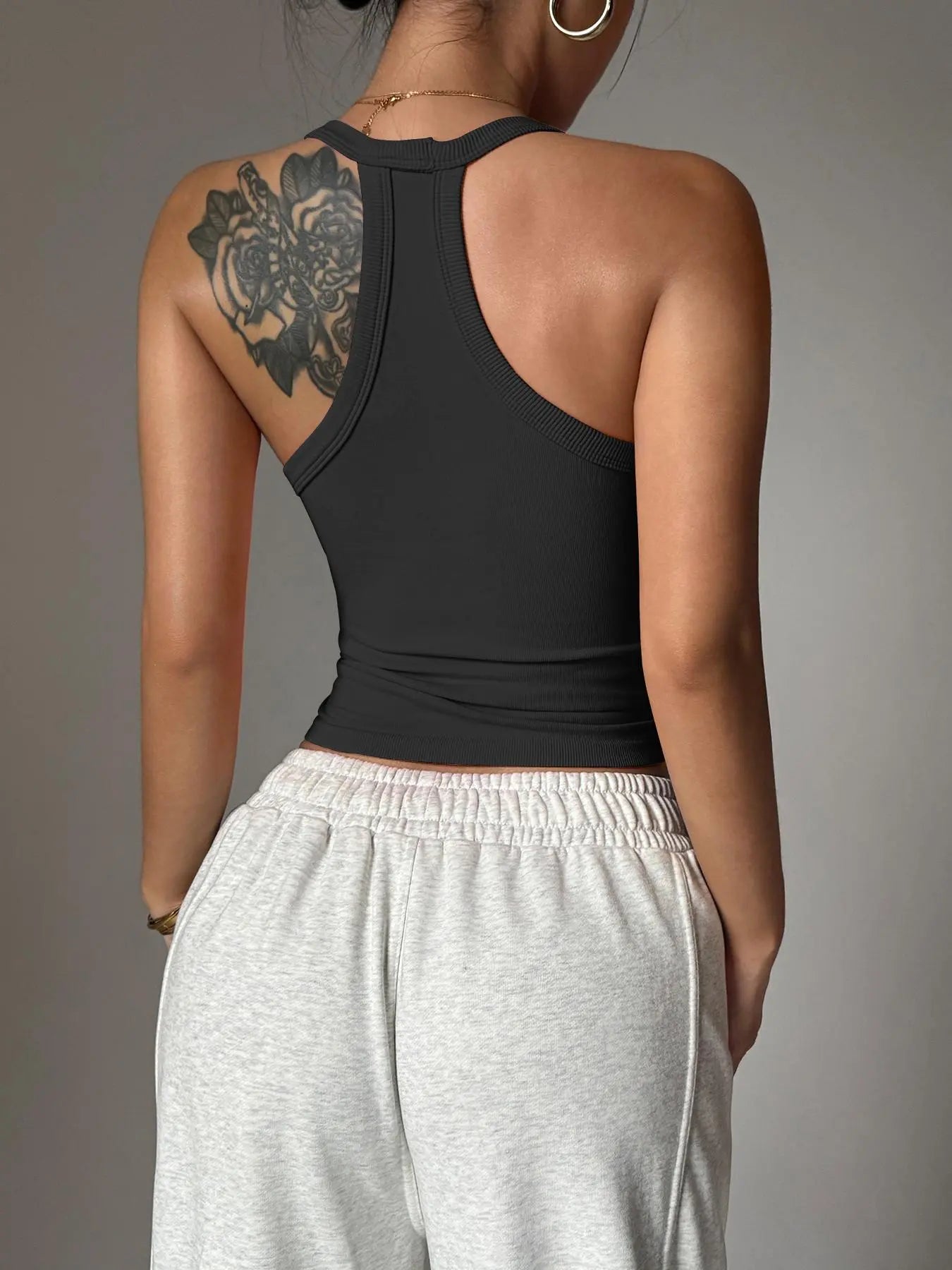 Women's Solid Color Sleeveless Sports Tank - Versatile Casual Top for Yoga and Gym Activities, Ideal Summer Sportswear